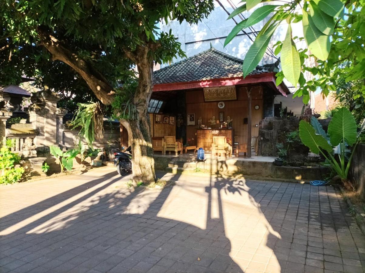 Sapta Petala Hotel Kuta  Exterior photo