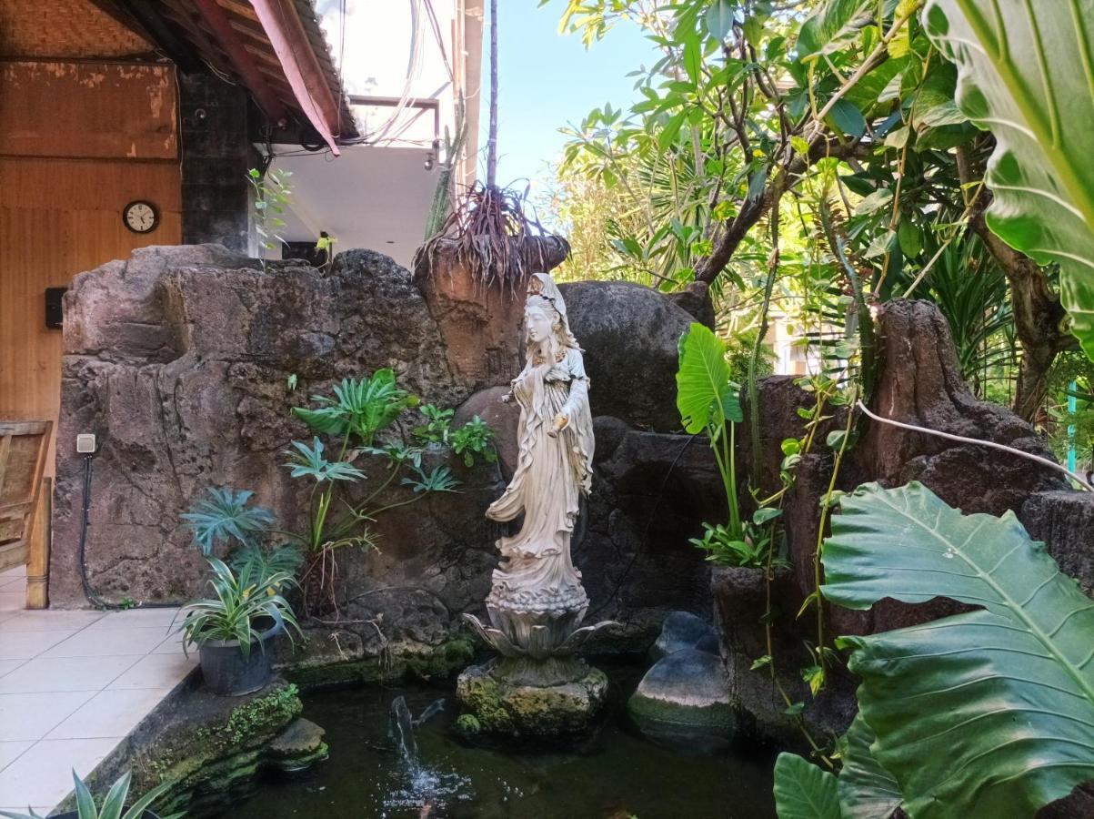 Sapta Petala Hotel Kuta  Exterior photo